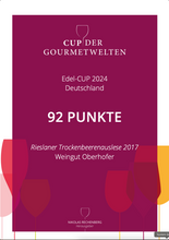 Lade das Bild in den Galerie-Viewer, 2017 Rieslaner Trockenbeerauslese